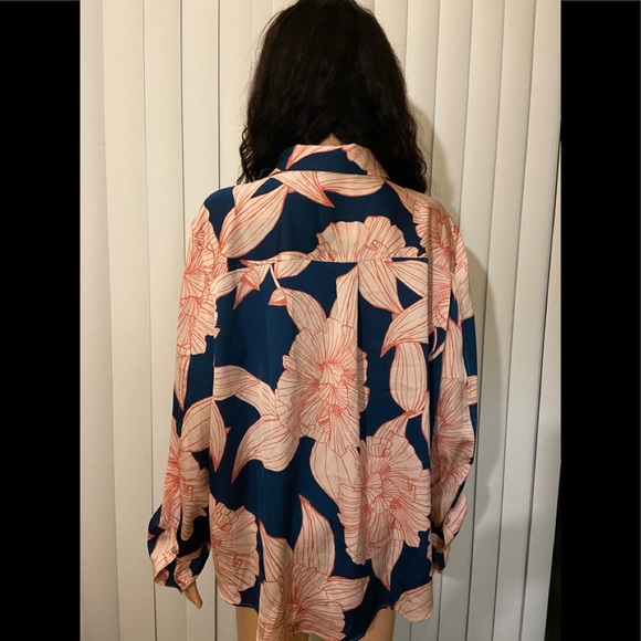 DKNY woman shirt - Picture 2 of 6